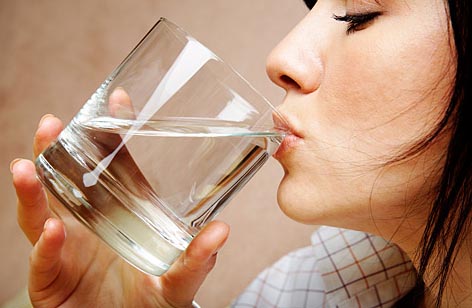 9 причин пить воду